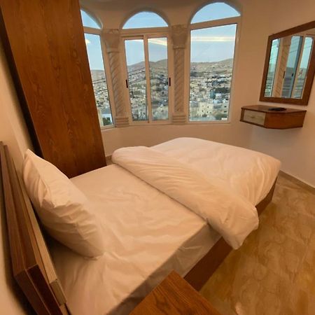 Petra Family Hotel Ваді-Муса Екстер'єр фото
